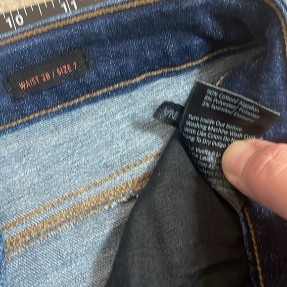 Risen skinny denim sz 7 dark wash minimal distressing - Picture 3 of 7